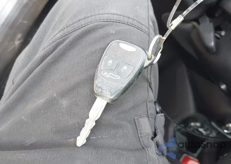 2015 Jeep Renegade Trailhawk из США, поврежденный, VIN ZACCJBCT0FPC01671